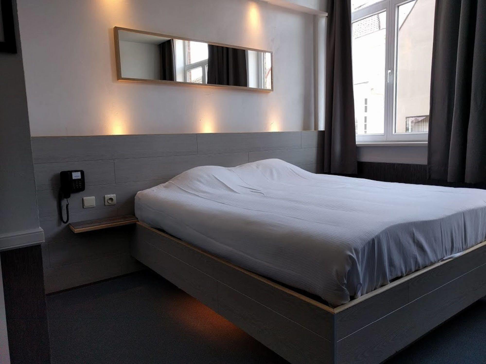 Canalview Hotel Ter Reien บรูจส์ ภายนอก รูปภาพ